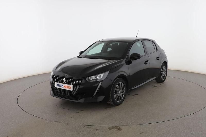 Negro Usado 2021 Peugeot 208 Active Utilitario | 12.399 € (Precio justo) - Imagen 1/3