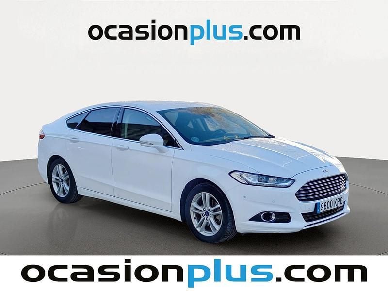 Usado Ford Mondeo Titanium 180 CV (132 kW) 2018 Blanco Berlina