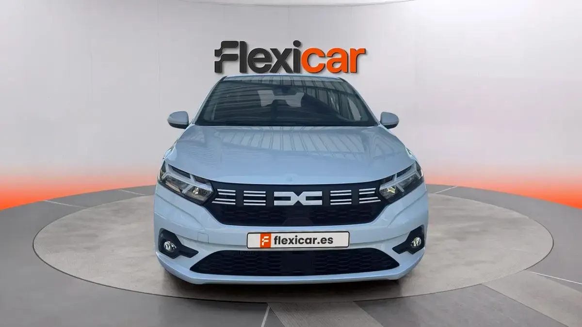 Usado Dacia Sandero Expression 91 CV (66 kW) 2023 Blanco Berlina