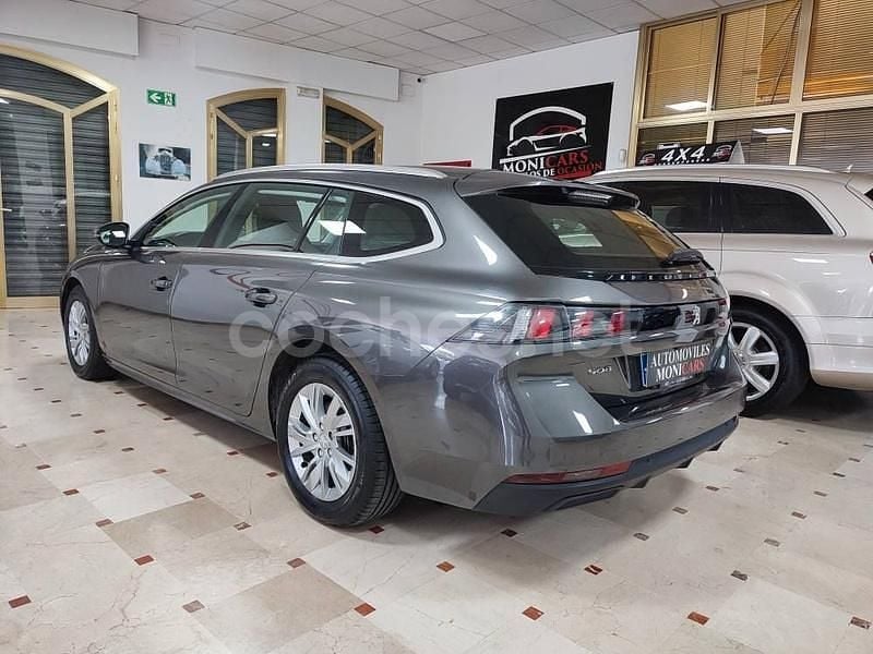 Usado Peugeot 508 SW Allure 130 CV (95 kW) 2021 Gris / plata Familiar