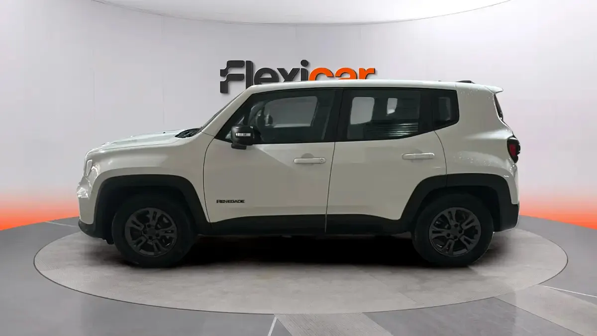 Usado Jeep Renegade Longitude 131 HP (96 kW) 2023 Branco SUV