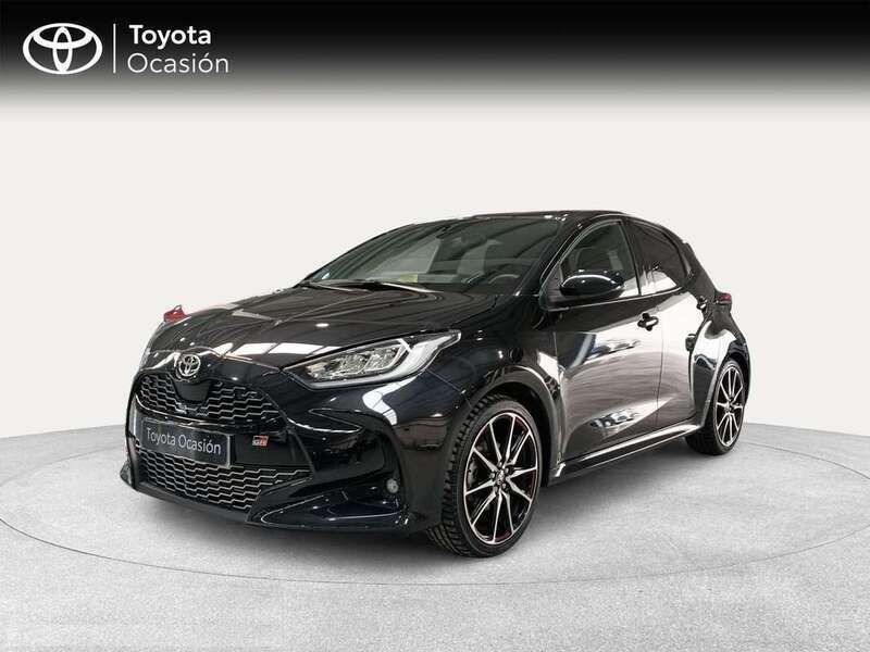 Negro Usado 2023 Toyota Yaris Hybrid Sport Berlina | 22.900 € (Precio justo) - Imagen 1/4