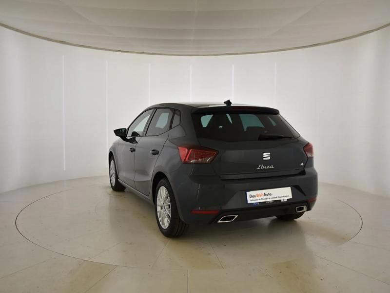 Usado Seat Ibiza FR 115 CV (84 kW) 2025 Gris/plata