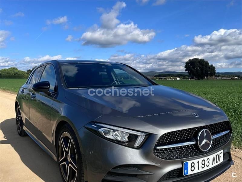 Gris / plata Usado 2023 Mercedes A200 Berlina | 30.500 € (Precio justo) - Imagen 1/4
