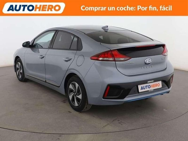 Usado Hyundai Ioniq 141 CV (103 kW) 2019 Gris Utilitario