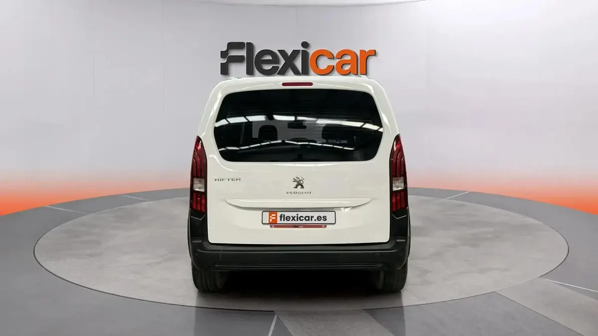 Usado Peugeot Rifter Active 131 CV (96 kW) 2020 Blanco Monovolumen