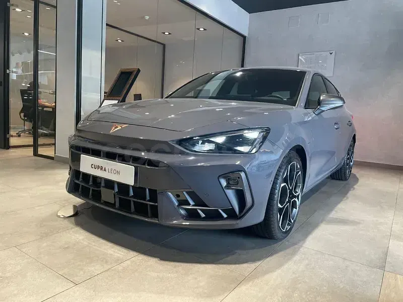 Nuevo Cupra Leon 204 CV (150 kW) 2026 Gris / plata Berlina