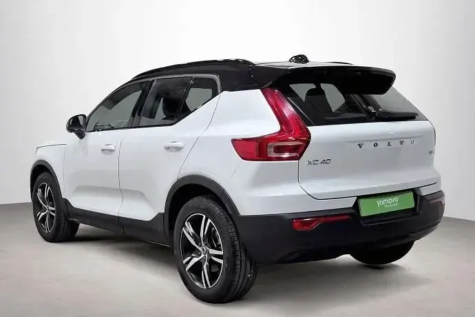 Usado Volvo XC40 R-Design 163 CV (119 kW) 2021 Blanco SUV