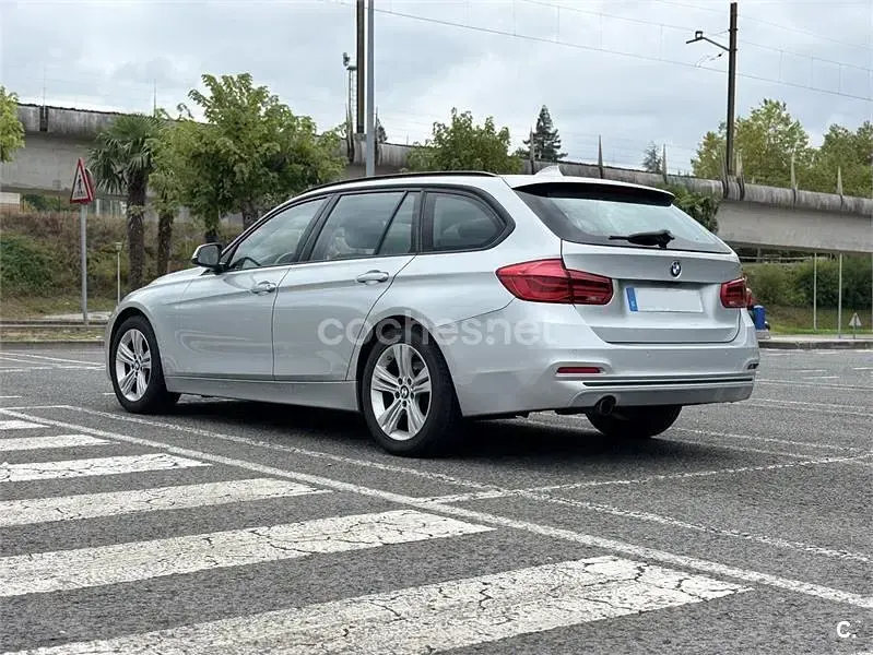 Usado BMW 318 150 CV (110 kW) 2018 Gris / plata Berlina