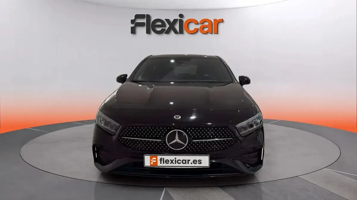 Usado Mercedes A200 163 CV (119 kW) 2024 Negro Berlina