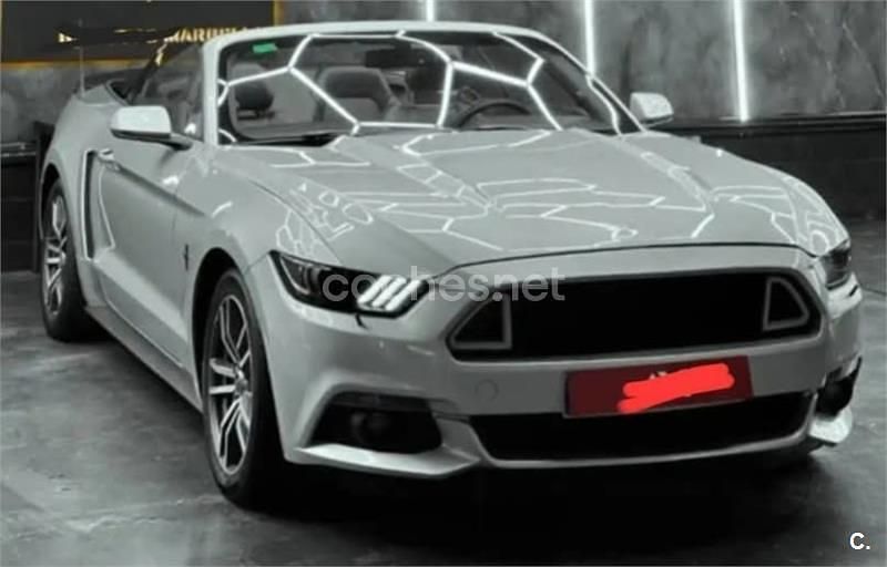 Usado Ford Mustang Convertible 314 CV (230 kW) 2017 Gris / plata Descapotable
