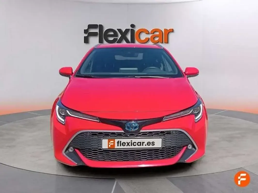 Usado Toyota Corolla Style 122 CV (89 kW) 2022 Rojo Familiar