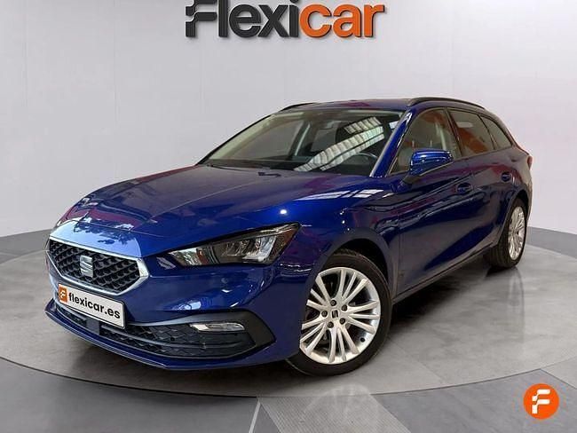 Usado Seat Leon Style 130 CV (95 kW) 2020 Azul Familiar