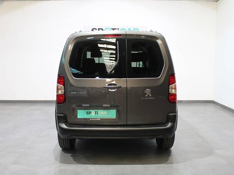 Usado Peugeot Rifter Active 130 CV (95 kW) 2020 Gris Monovolumen