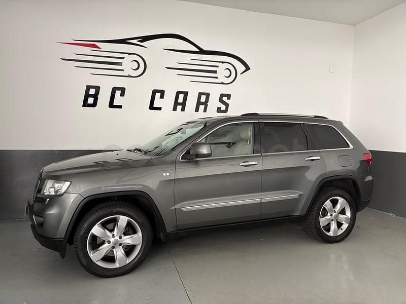 Usado Jeep Grand Cherokee Overland 241 CV (177 kW) 2011 Gris / plata SUV