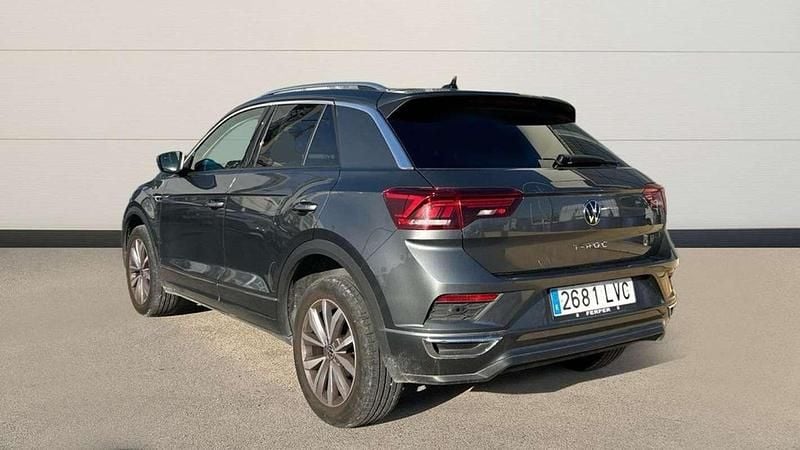 Usado VW T-Roc Advance 110 CV (80 kW) 2021 Gris SUV