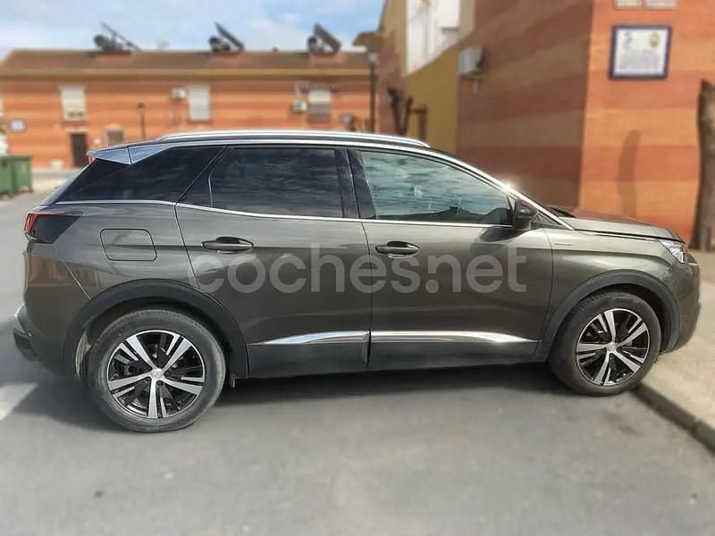 Usado Peugeot 3008 GT-line 130 CV (95 kW) 2019 Gris / plata SUV
