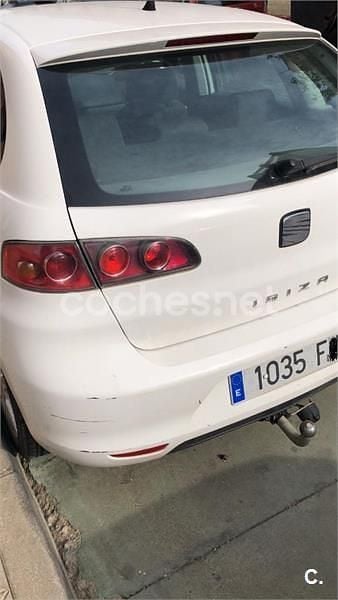 Blanco Usado 2006 Seat Ibiza Reference Berlina | 2500 € (Precio justo) - Imagen 1/3