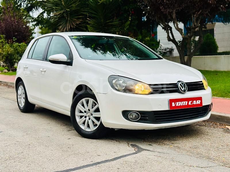 Blanco Usado 2011 VW Golf VI Edition Berlina | 6990 € (Buen precio) - Imagen 1/4