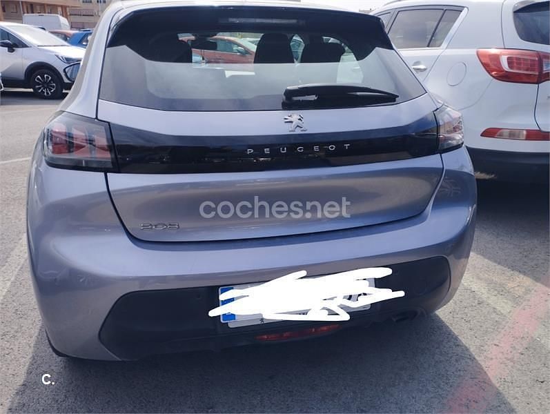 Usado Peugeot 208 Style 100 CV (73 kW) 2021 Gris / plata Utilitario