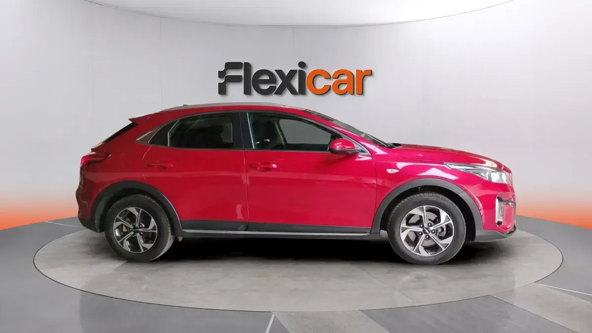 Usado Kia XCeed 101 CV (74 kW) 2024 Rojo SUV