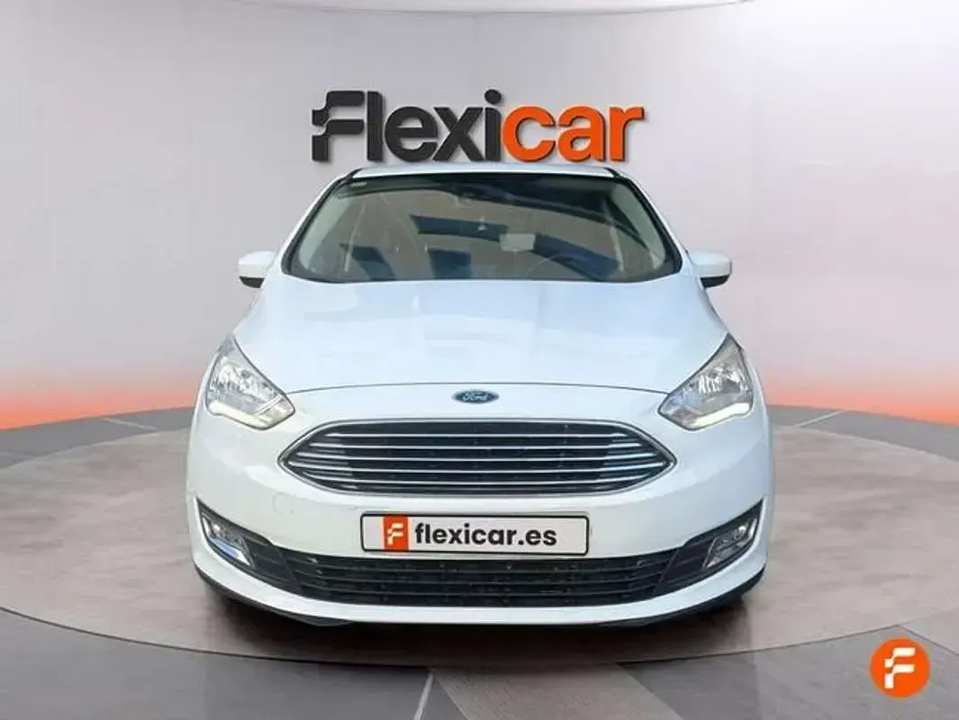 Usado Ford C-MAX Titanium 120 CV (88 kW) 2019 Blanco Monovolumen