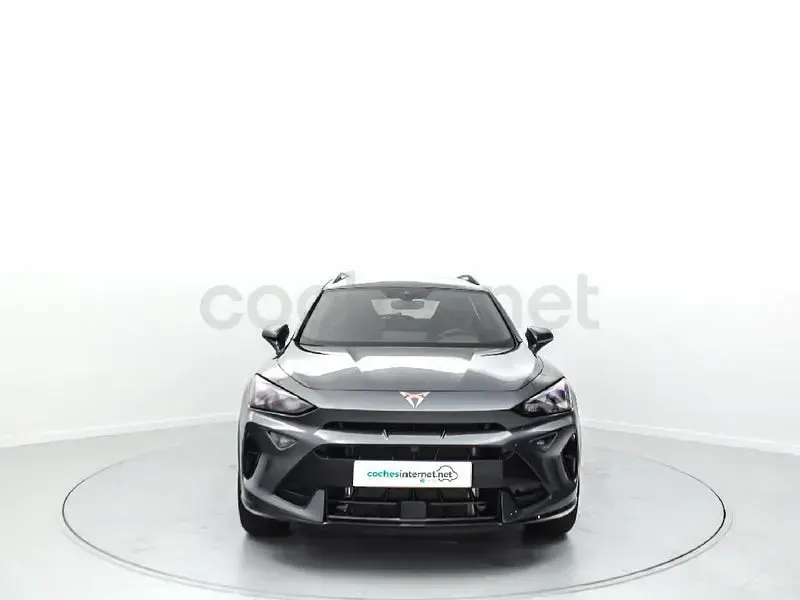 Usado Cupra Formentor 150 CV (110 kW) 2024 Gris / plata SUV
