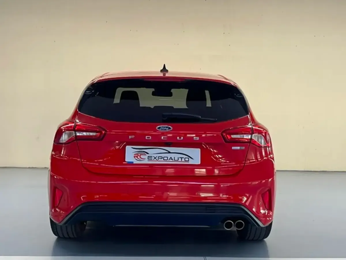 Usado Ford Focus ST-Line 125 CV (91 kW) 2020 Rojo