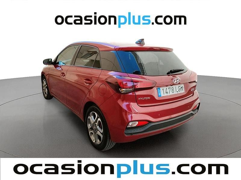 Usado Hyundai i20 100 CV (73 kW) 2020 Rojo Utilitario