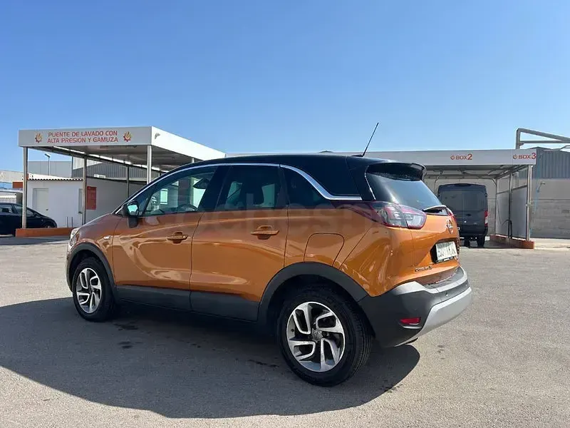Usado Opel Crossland X Excellence 120 CV (88 kW) 2018 Naranja SUV