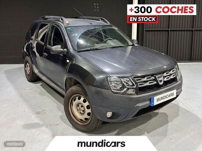 Negro Usado 2014 Dacia Duster Ambiance SUV | 9890 € (Precio justo) - Imagen 1/4