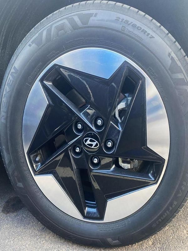 Usado Hyundai Kona 111 kW (151 CV) 2025 Gris ecotronic SUV