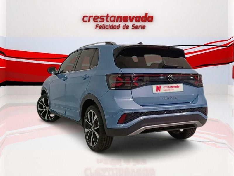 Usado VW T-Cross R-line 116 CV (85 kW) 2024 Azul SUV