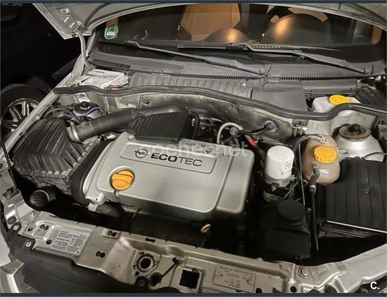 Usado Opel Combo Expression 120 CV (88 kW) 2012 Gris / plata Monovolumen