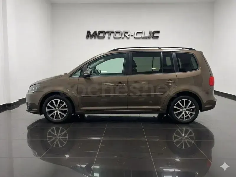 Usado VW Touran Advance 140 CV (102 kW) 2011 Beige Monovolumen