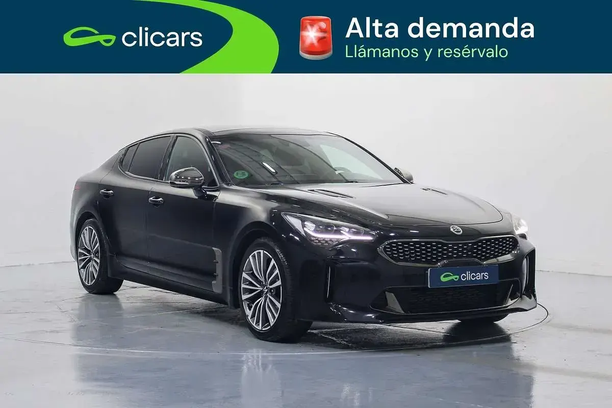 Usado Kia Stinger GT-Line 200 CV (147 kW) 2017 Negro Utilitario