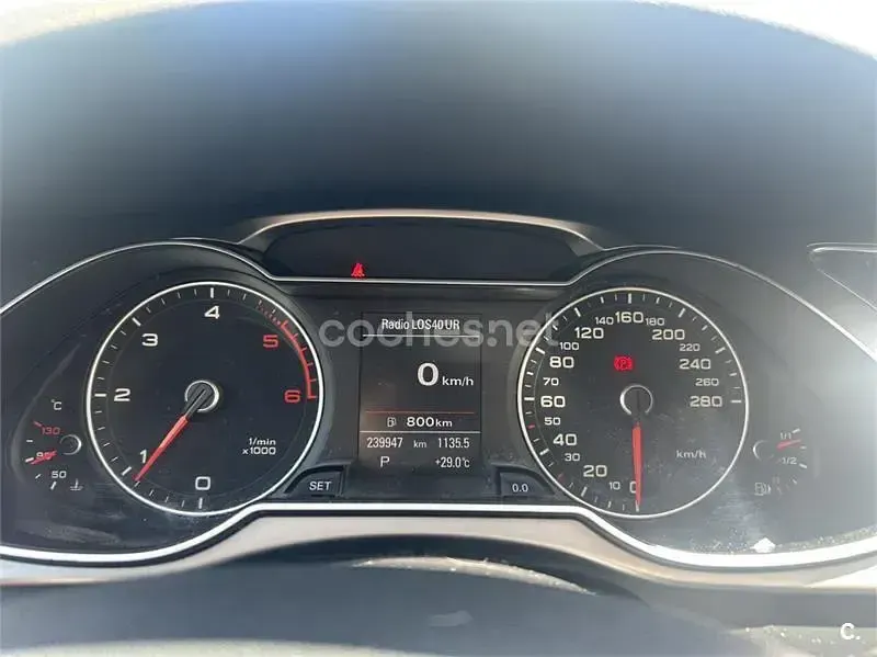 Usado Audi A4 177 CV (130 kW) 2012 Azul Berlina