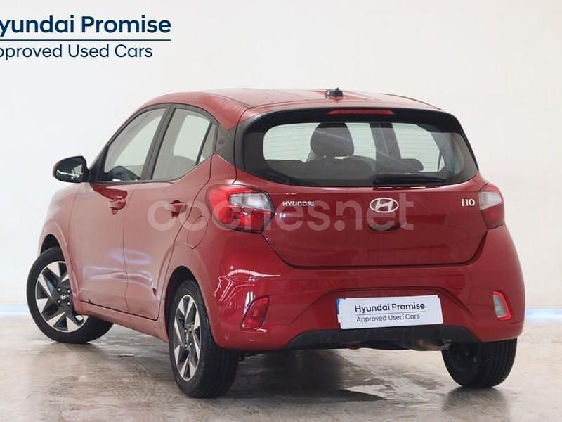 Usado Hyundai i10 67 CV (49 kW) 2024 Granate Utilitario