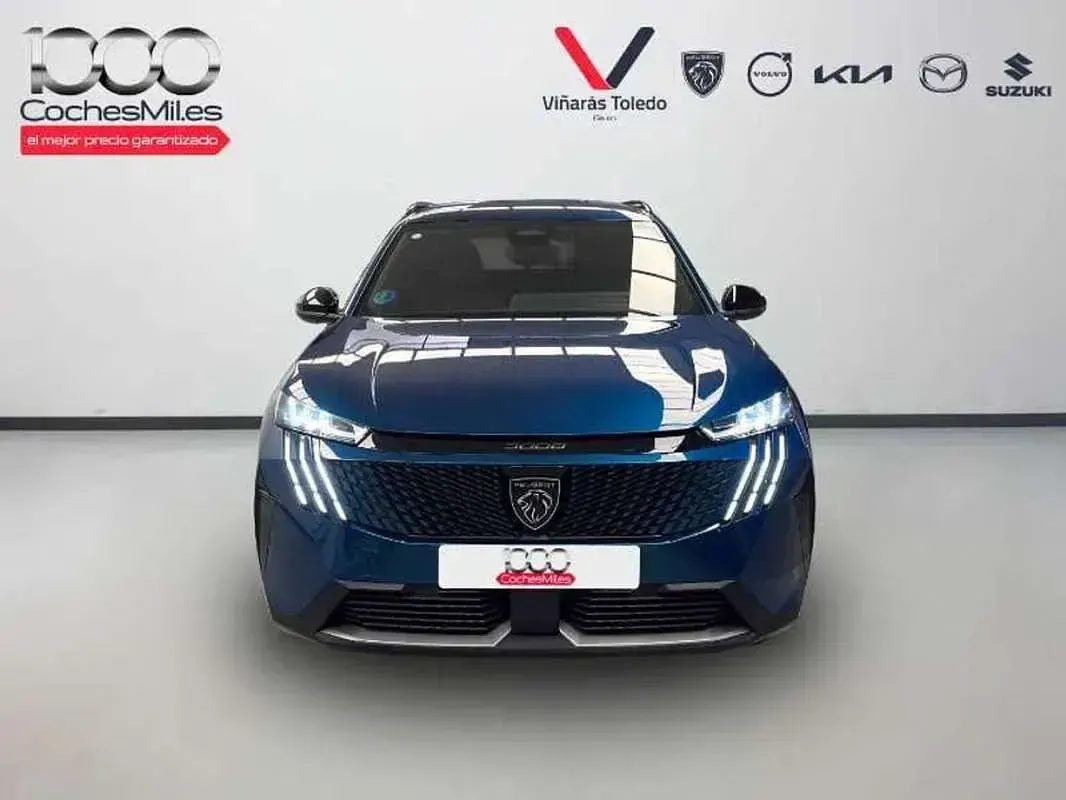 Usado Peugeot 5008 Allure 136 CV (100 kW) 2025 Azul SUV