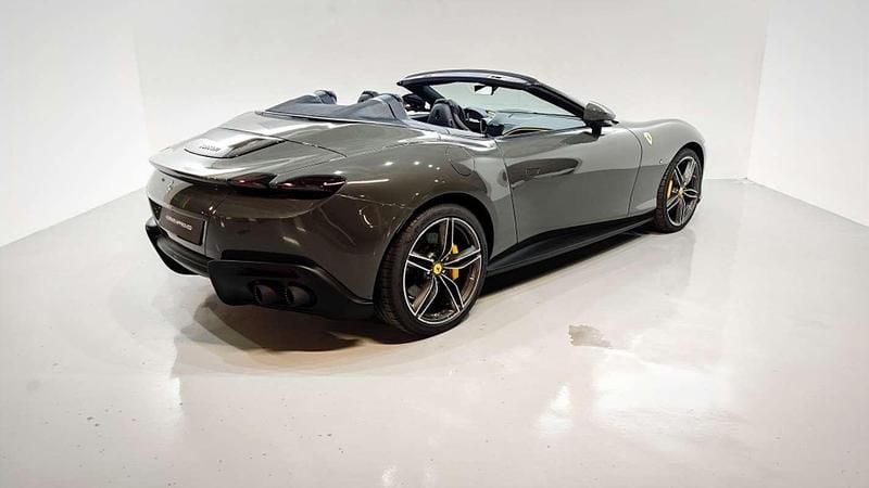 Usado Ferrari Roma 620 CV (456 kW) 2025 Gris Coupe