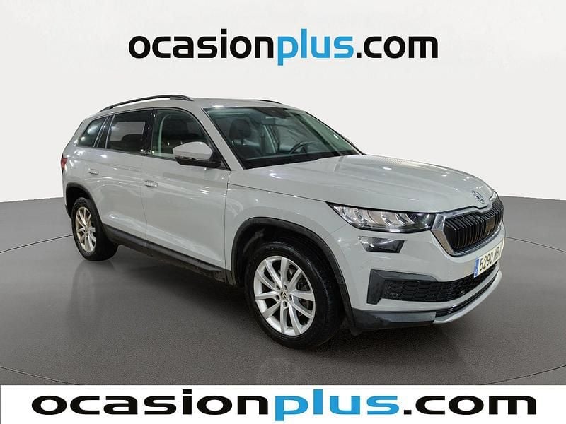Usado Skoda Kodiaq Ambition 150 CV (110 kW) 2022 Gris SUV