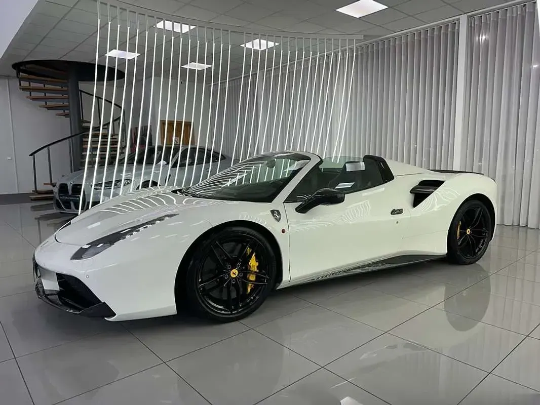 Usado Ferrari 488 670 CV (492 kW) 2019 Blanco Descapotable