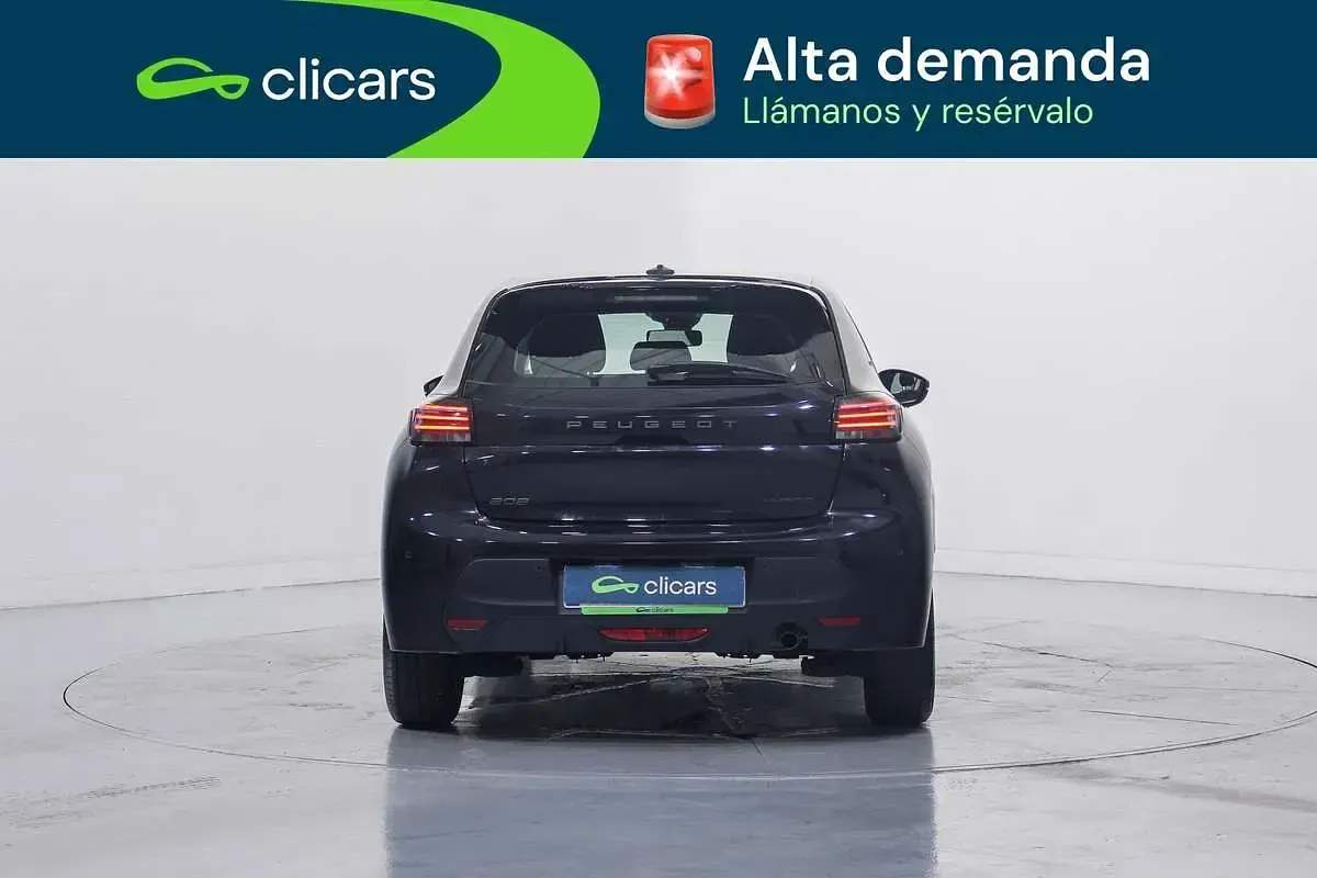 Usado Peugeot 208 Style 101 CV (74 kW) 2025 Negro Utilitario