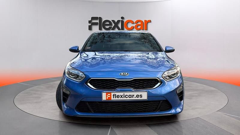 Usado Kia Ceed 120 CV (88 kW) 2019 Azul Utilitario