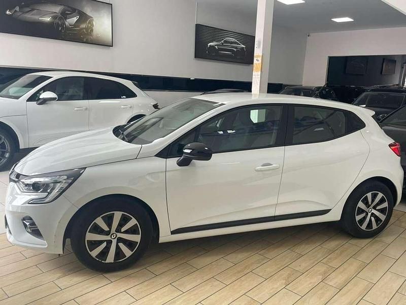 Usado Renault Clio V Business 101 CV (74 kW) 2022 Blanco Utilitario