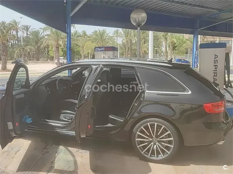Usado Audi A4 240 CV (176 kW) 2008 Negro Familiar