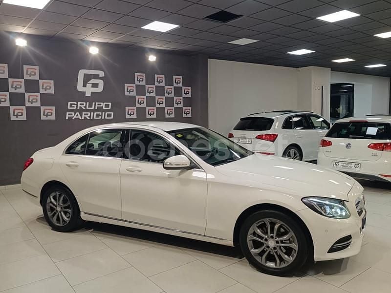 Usado Mercedes C180 156 CV (114 kW) 2014 Blanco Berlina