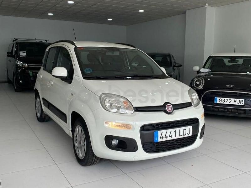 Usado Fiat Panda Lounge 69 CV (50 kW) 2019 Blanco Utilitario