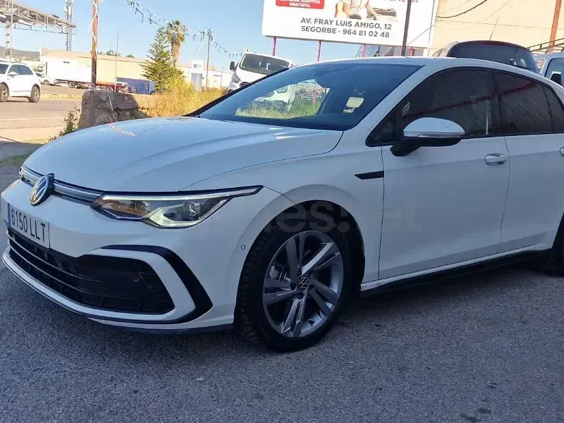 Usado VW Golf VII R-line 150 CV (110 kW) 2021 Blanco Utilitario