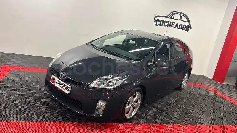 Usado Toyota Prius Advance 136 CV (100 kW) 2011 Gris / plata Berlina